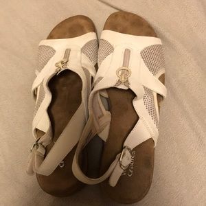 Walking Cradles sandals size 11N women’s